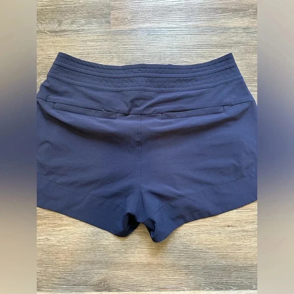 ATHLETA Women’s Dark Navy Blue Athletic Stretchy Everyday Shorts Size 4 - Picture 8 of 10